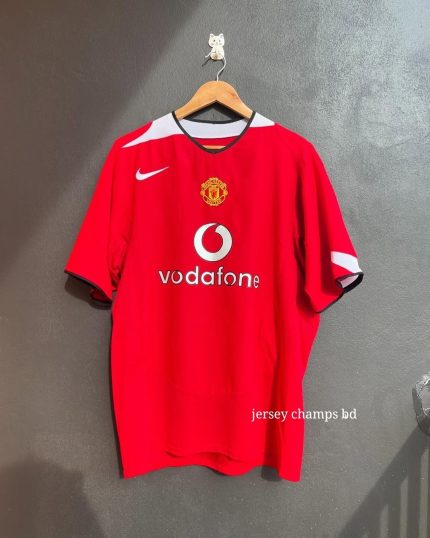 MANCHESTER UNITED 04/05 HOME