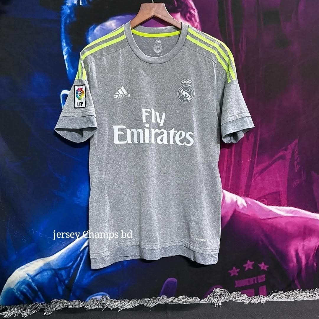 ❌SOLD OUT❌__Real Madrid 2015-2016 away 🇪🇸_💯Chính hãng_📍Player- Cristano Ronaldo _7 (rmk)_📍 Size M. N50 D72_📍 Cond9_10. Patch origina(_20250507135945392